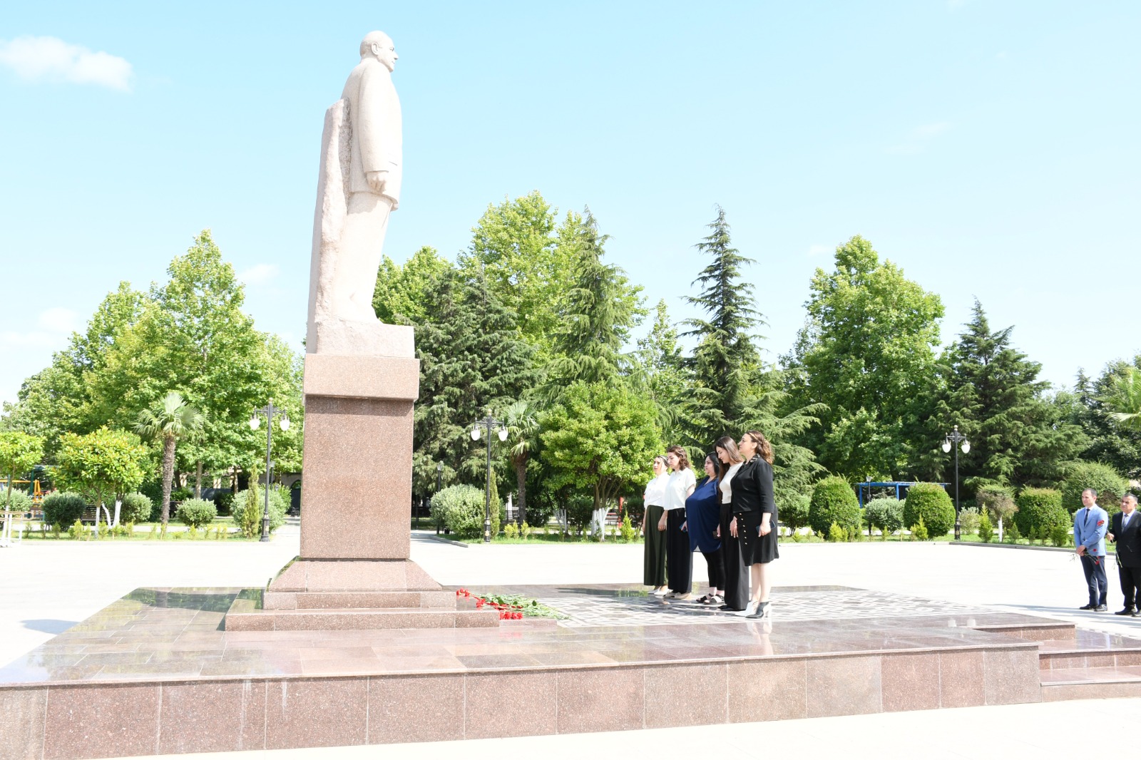 4.jpeg