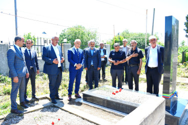 Masallının Xırmandalı ərazisində şəhid məzarları rayon rəhbəri tərəfindən ziyarət olundu
