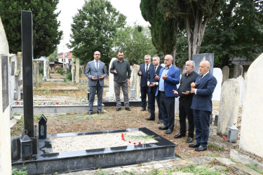 Rayon rəhbəri Masallı şəhər ərazisində şəhid məzarlarını ziyarət etdi 09.09.2026