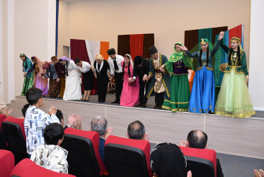 Masallıda “Arşın mal alan” tamaşası