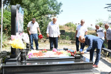 Rayon rəhbəri Tüklə ərazisində şəhid məzarlarını ziyarət etdi 12.08.2026