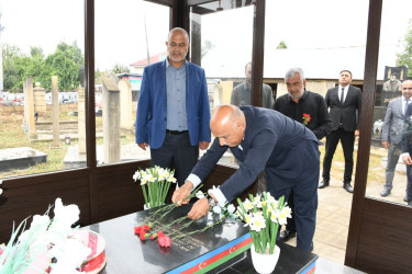 Rayon rəhbəri Masallı şəhər ərazisində şəhid məzarlarını ziyarət etdi 09.09.2026