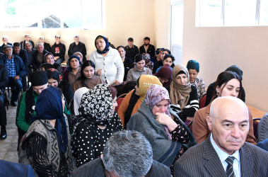 Rayon rəhbəri 22 aprel 2026-cı il tarixdə Masallı rayonunun Yeyənkənd ərazisinin Xəlfələr kəndində səyyar qəbul keçirib