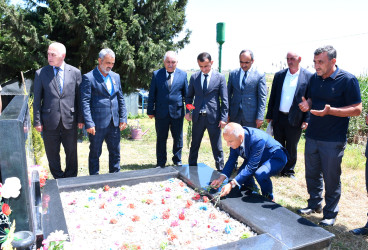 Masallının Xırmandalı ərazisində şəhid məzarları rayon rəhbəri tərəfindən ziyarət olundu