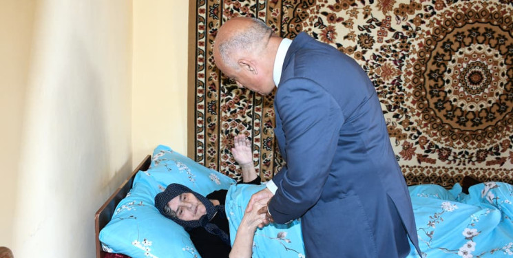 Rayon rəhbəri Qodman ərazisində şəhid ailəsini ziyarət edib daha sonra şəhid ailəsi üçün tikilən evə baxış keçirib