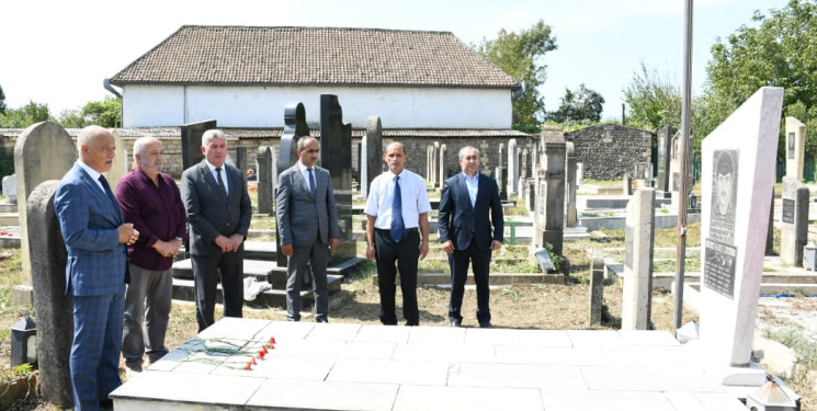 Rayon rəhbəri Lürən ərazisində şəhid məzarlarını ziyarət etdi 19.08.2026