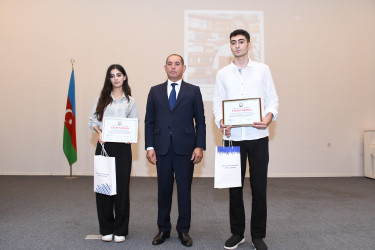 Masallıda Ali məktəblərə yüksək balla qəbul olmuş abituriyentlərlə görüş