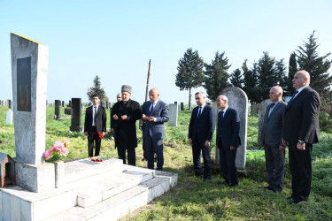 Rayon rəhbəri Qarğalıq ərazisində şəhid məzarlarını ziyarət etdi 20.11.2025