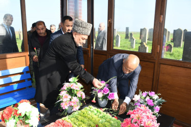 Rayon rəhbəri Qarğalıq ərazisində şəhid məzarlarını ziyarət etdi 20.11.2025